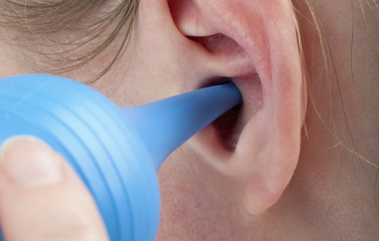 Как удалить серную пробку из уха в домашних условиях безопасно. Эффективные методы удаления серной пробки дома