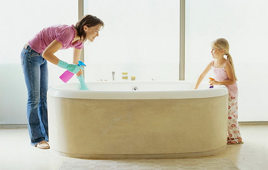 Чем очистить ванну от налета, не повредив ее поверхность. Какие способы помогут эффективно отмыть плитку в ванной от налета