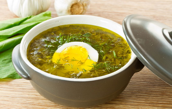 Щавелевый суп – заряд летнего настроения! Рецепты щавелевого супа с яйцом, фрикадельками, рисом, курицей, тушенкой
