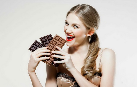 Сколько шоколада можно съедать в день взрослому и ребенку? Сколько шоколада можно съедать в день – черного и молочного?