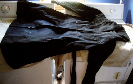 Можно ли стирать пальто в стиральной машине: зависит от типа ткани. Советы по безопасной машинной стирке пальто