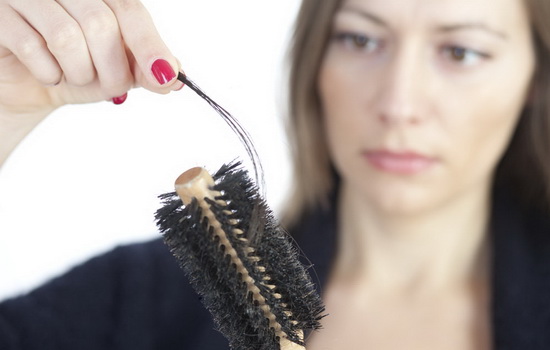 Что делать, если сильно выпадают волосы: выяснить причины. Средства от сильного выпадения волос: рецепты масок