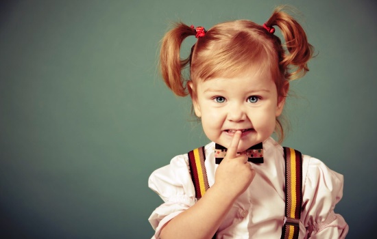 Прически на короткие волосы для девочек. Маленькие девочки с короткими волосами тоже могут быть стильными!