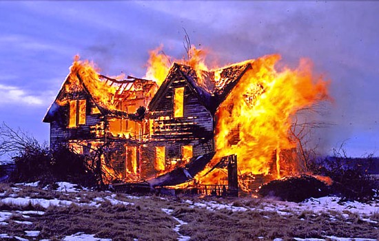 К чему снится горящий дом: толкование популярных сонников. Узнай, к чему снится горящий дом: свой или чужой