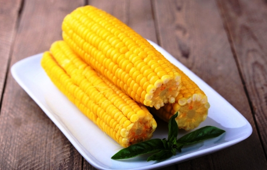 Кукуруза в мультиварке – легко! Кукуруза в початках в мультиварке: на пару, вареная, запеченная, в фольге, со специями