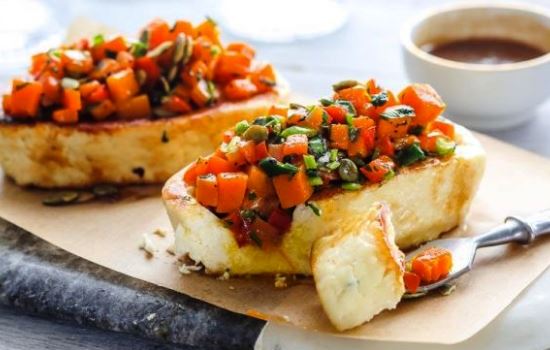 Жареный адыгейский сыр – для салатов, бутербродов и просто так! Разные рецепты жареного адыгейского сыра