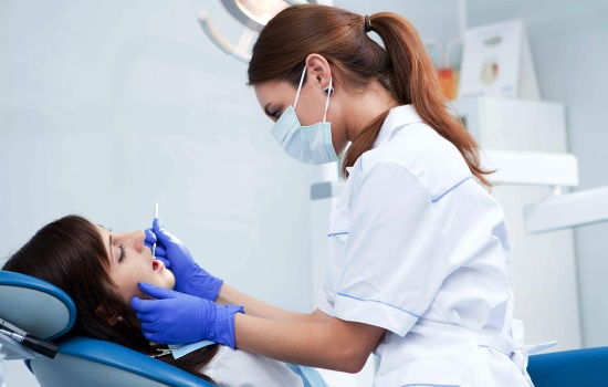 Воспаление корня зуба - причины, симптомы и лечение. Особенности течения воспаления корня зуба