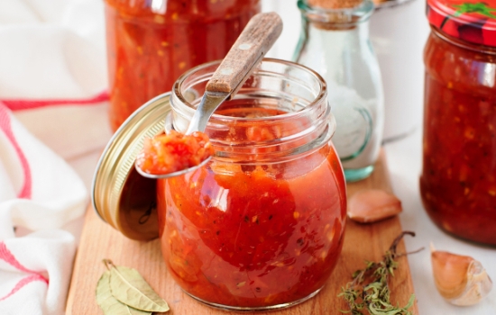 Соус из помидоров и яблок – пикантная приправа для рыбных и мясных блюд. Как приготовить соус из помидоров и яблок со специями