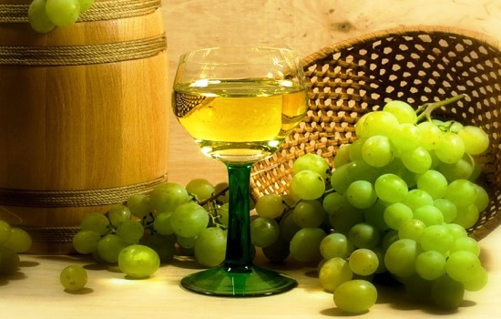 Вино из белого винограда: основные этапы приготовления плодово-ягодных вин. Секреты домашнего виноделия, тонкости вина из белого винограда