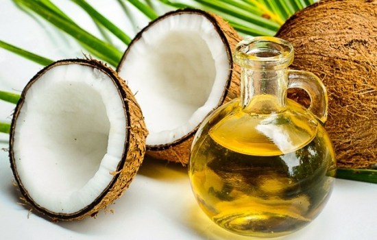 Кокосовое масло для лица: польза для кожи. Способы применения кокосового масла для лица, губ, эффективность против прыщей