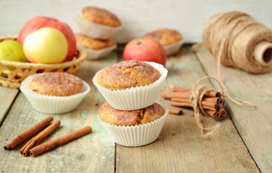 Маффины с яблоками – готовятся быстро, съедаются моментально! Простые рецепты сдобных и диетических маффинов с яблоками