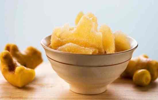 Имбирь в сахаре: польза и вред необычного лакомства. Как сделать имбирь с лимоном в сахаре: рецепт имбирных цукатов