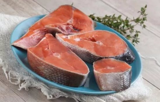 Стейк из кижуча – для любителей изумительной рыбки! Рецепты стейков из кижуча с лимоном, овощами, в сливках, соевом соусе, на пару