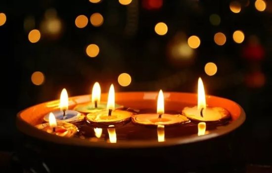 К чему снятся свечи, церковные свечки, свечи плывущие по воде? Основные толкования - к чему снятся свечи горящие и потухшие