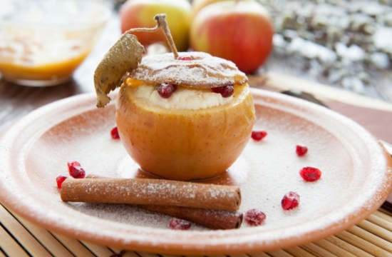 Десерт из яблок – лакомство с любимым ароматом! Готовим мороженое, пастилу, выпечку, салаты и другие домашние десерты из яблок