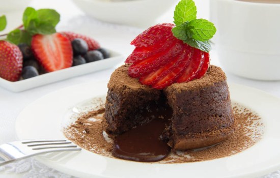 Шоколадное настроение: с десертом – это просто! Рецепты шоколадного десерта на все случаи жизни: чизкейк, полено, печенье, суфле