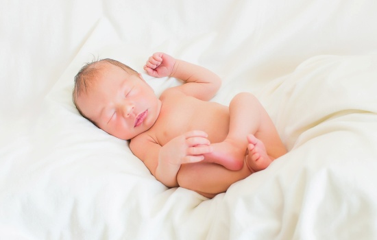 Новорождённый пукает — это норма или отклонение. Что делать, если новорождённый пукает часто, нужен ли врач