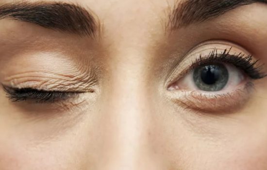 Почему дёргается глаз — причины. Как выяснить, почему дёргается глаз, и какие меры можно предпринять