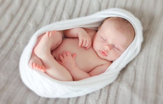 Какие бывают рефлексы у новорожденных? Как самостоятельно проверить наличие рефлексов у новорожденного ребёнка