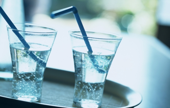 Газированная вода: польза и вред для организма. Чем может быть полезна и вредна газированная вода для сброса лишнего веса