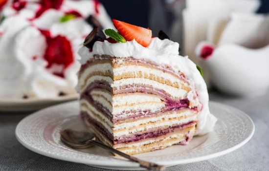 Секреты приготовления блинного творожного торта. Шесть рецептов классического и оригинального торта из блинов с творожным кремом