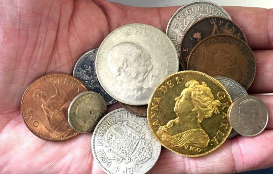 К чему снятся монеты: новые, старые, иностранные? Основные толкования разных сонников - к чему снятся монеты