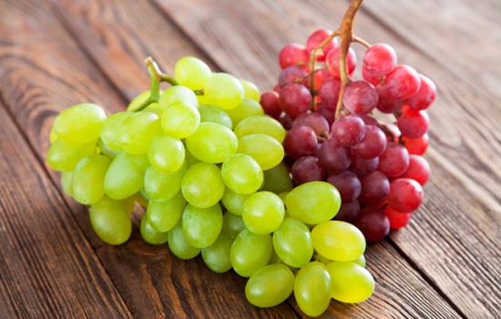 Яркая палитра пользы винограда кишмиш. Особенности его употребления: может ли принести вред здоровью виноград кишмиш