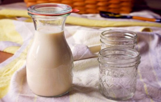 Что можно рассказать о пользе топленого молока. Как приготовить его в домашних условиях и может ли быть вред от топленого молока