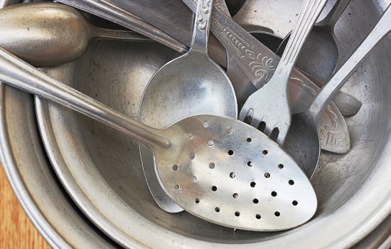 Привычная алюминиевая посуда: полезно или вредно в ней готовить? Последние научные исследования о токсичности алюминиевой посуды