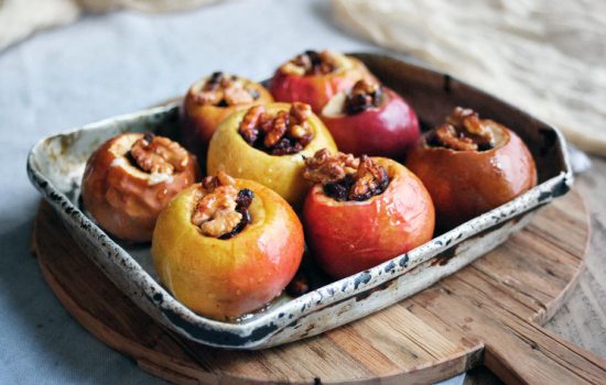 Польза печеных яблок и положительные эффекты от блюда при похудении. Всем ли можно употреблять запеченные яблоки?