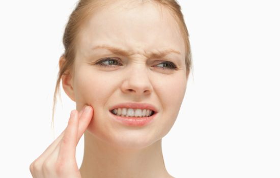 Опухла нижняя челюсть: причины дискомфорта. Как справиться с отечностью нижней челюсти: лечебные мероприятия