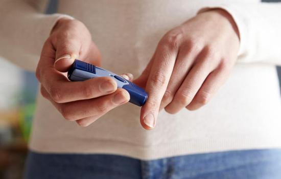 Как понизить сахар в крови в домашних условиях без медикаментов. Есть ли альтернатива инсулиновым уколам?